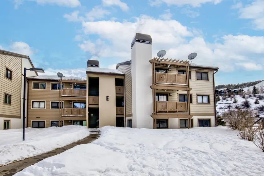 Newly Remodeled Home Close To LIfts And Bus Stops - Image 1