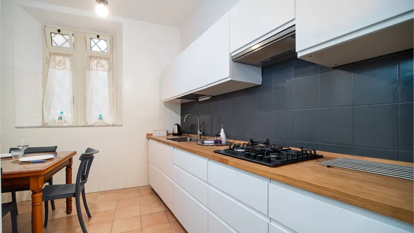 Donna Anna's House - Image 1