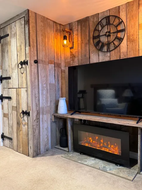 Cosy Hideaway 7 min from Soho farmhouse - Image 1
