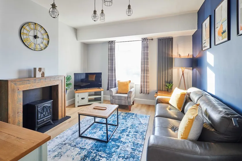 Host & Stay - The Parade View - Image 1