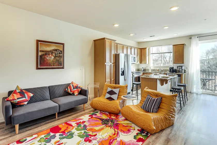4 Mi to Dtwn: Family-friendly Townhome in Reno - Image 1