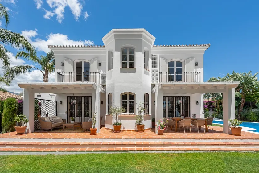 Luxury 3BR House with Private Pool & Stunning Interiors - Image 1