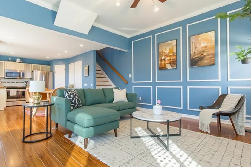 2BR Home with Backyard! Free Parking! - Image 1