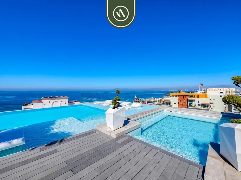 Stunning 2 BR Condo in Romantic Zone - Pool - Image 1