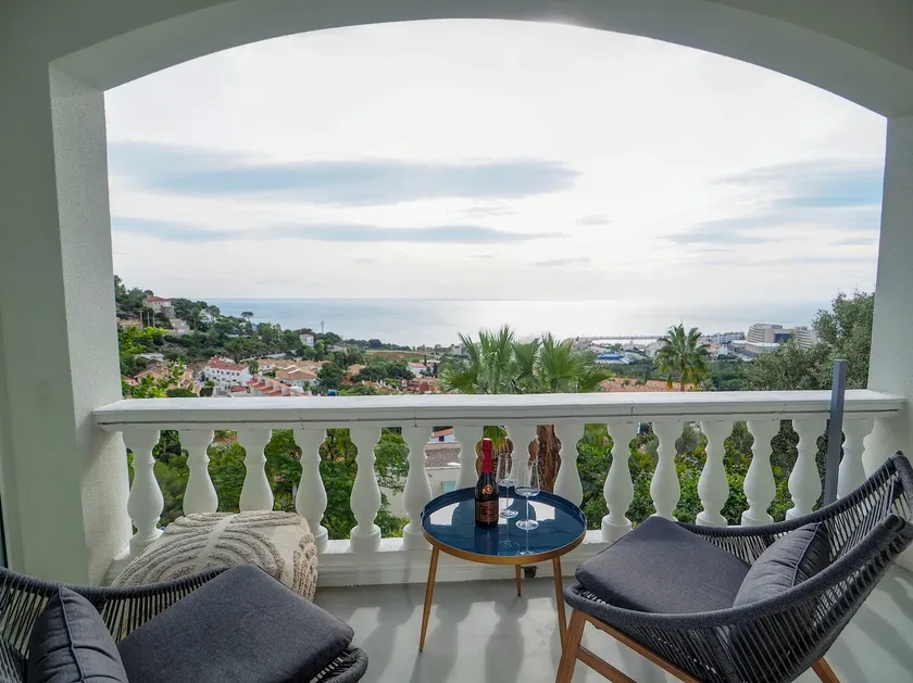 Jade Suite by Hello Homes Sitges - Image 1