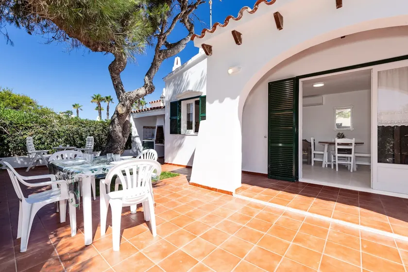 Appartement de vacances avec barbecue, jardin et terrasse | Vue jardin - Image 1