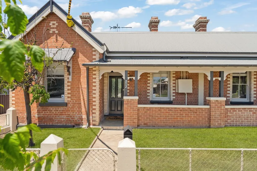 Wonderful William - Charming Home close to CBD - Image 1