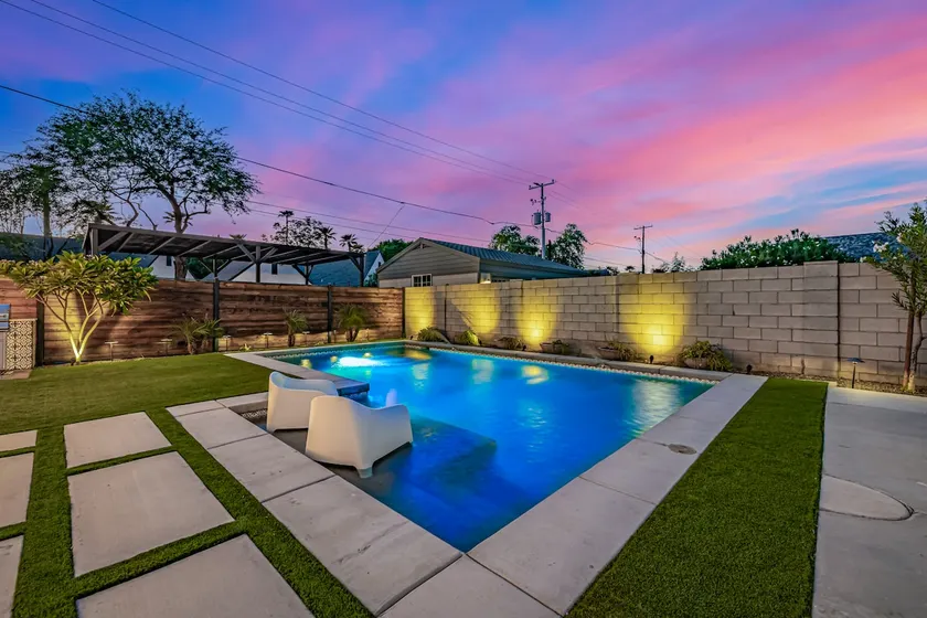 Temp-Controlled Pool + Hot Tub - Image 1