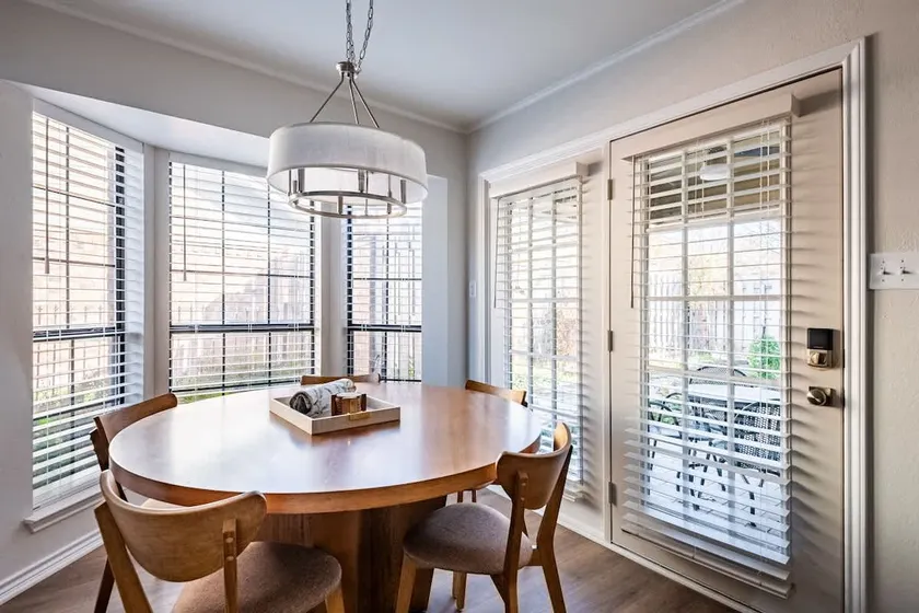 Relaxing 3BR Stay - BBQ, Games & Comfort! - Image 1