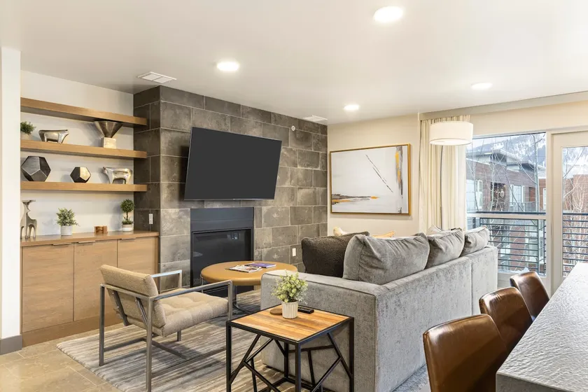 Outpost: Marriott Residence 402 - Close to Town - Image 1