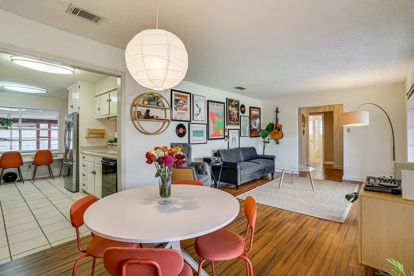 Karaoke Ready! Fort Worth Area Home - Image 1