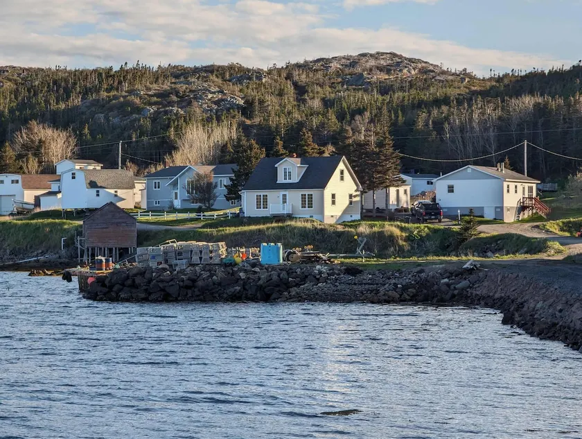 Seaside Serendipity Cottage - Image 1