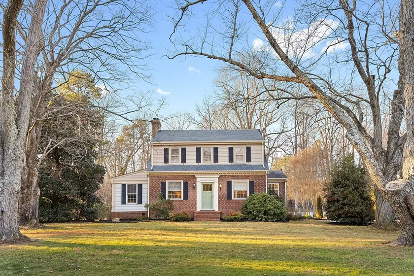 Charming 1940s Vintage Home in Hanover County - Image 1