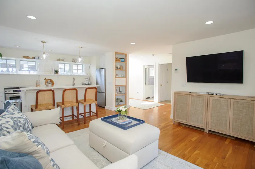 Fully Renovated & Spacious home walking distance to downtown Oak Bluffs/Beaches - Image 1