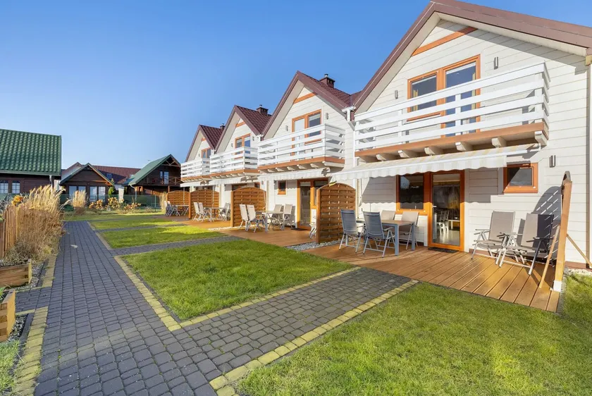 Myśliwska 22 | Wooden House | Parking - Image 1