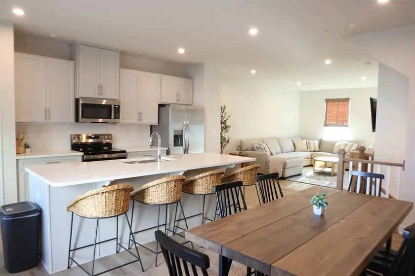 Upscale Townhome in Amenity Drenched Luxury Resort - Image 1