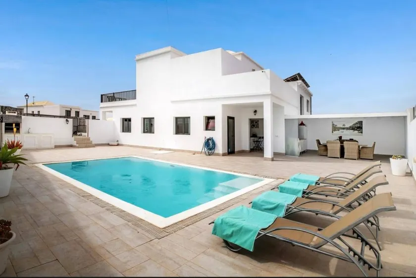 Casa Africa - Image 1