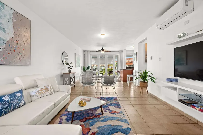 Lakeside Escape | Stylish Unit with BBQ and Pool - Image 1