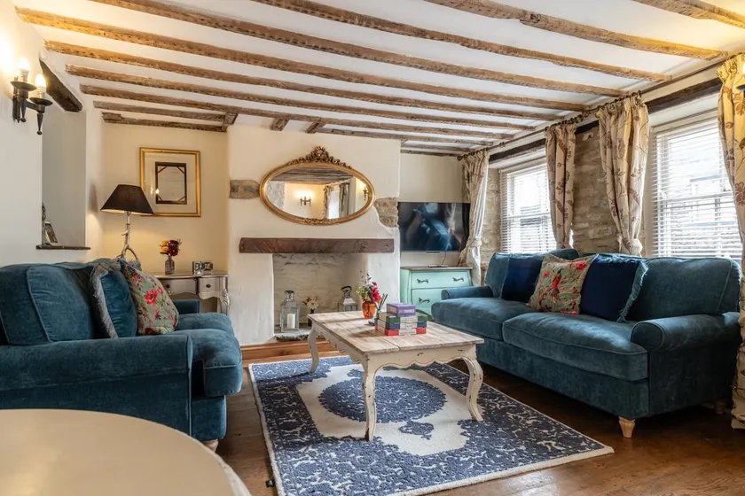 Eilmers Cottage - Beautiful 4BD in Malmesbury! - Image 1