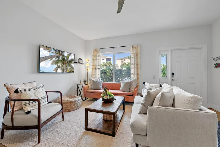 High Tide Hideaway at Carlin Park - Image 1