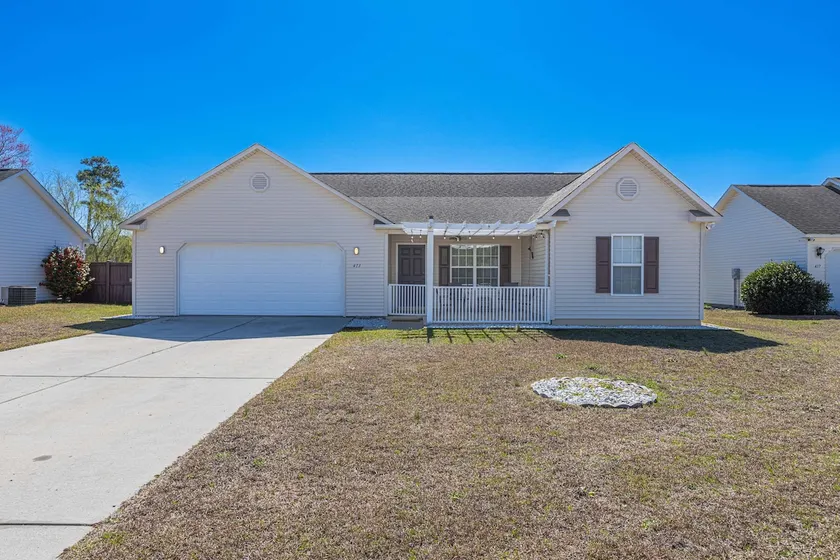Lakefront 3BR, 2BA Near Myrtle Beach & Conway - Image 1