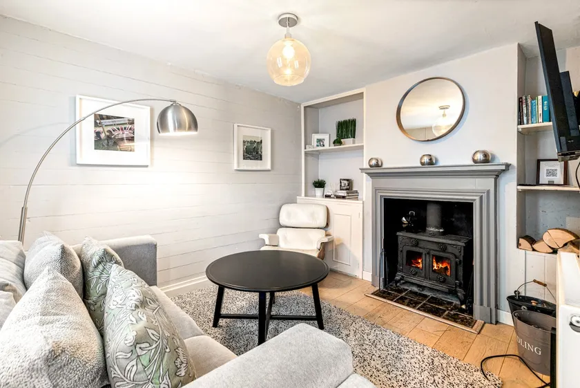 Mills Cottage - Image 1