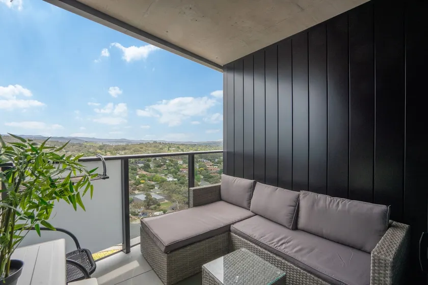 Modern 2-Bed Apartment with Premium Amenities - Image 1
