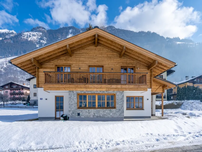 Chalet in Bad Hofgastein near Ski Lifts - Image 1