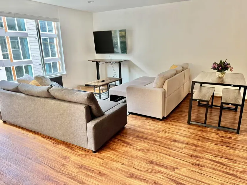 4BR/4BA Queen Anne Retreat, Downtown, Cruise Port - Image 1