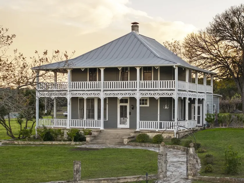Kingsby Cottage - 1BR & Mountain Views - Image 1