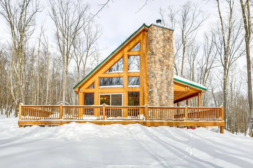 Hike, Ski & Raft: Terra Alta Cabin w/ Large Deck - Image 1
