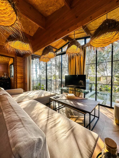 Evergreen 1BR Wood Cabin with Bassin & Terrace - Image 1