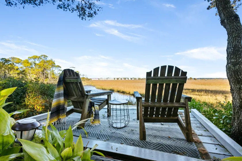 Serene Folly Marsh House w/ Hot tub! - Image 1