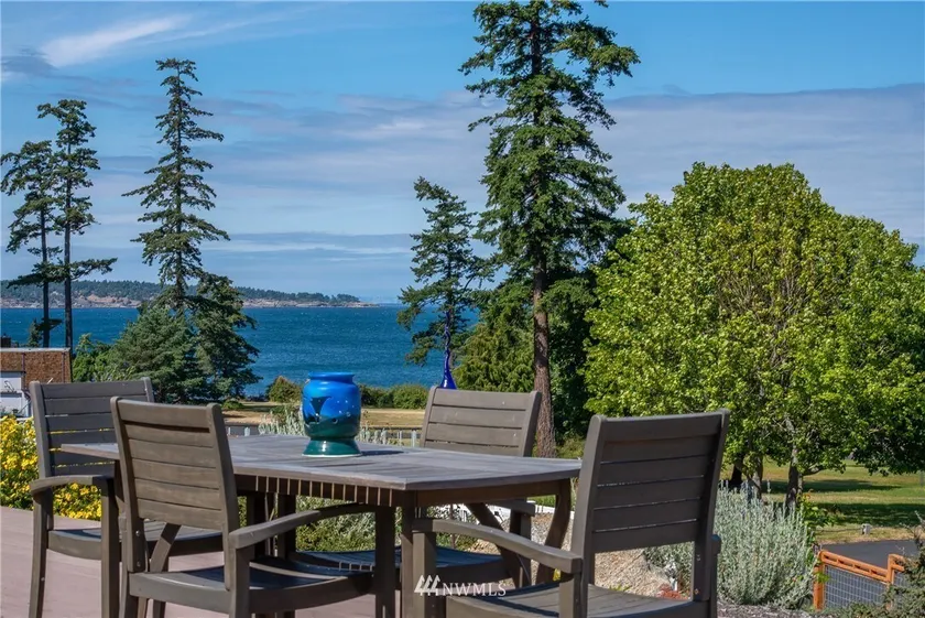 Waterview Retreat/ Hot tub/Beach/ Pet Friendly - Image 1