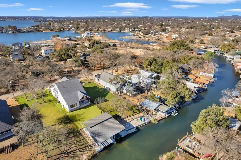 The Woodland Escape with Concierge Services - New Listing - Image 1