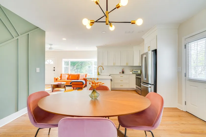 Mid-century Lakeland Home w/ Game Room! - Image 1