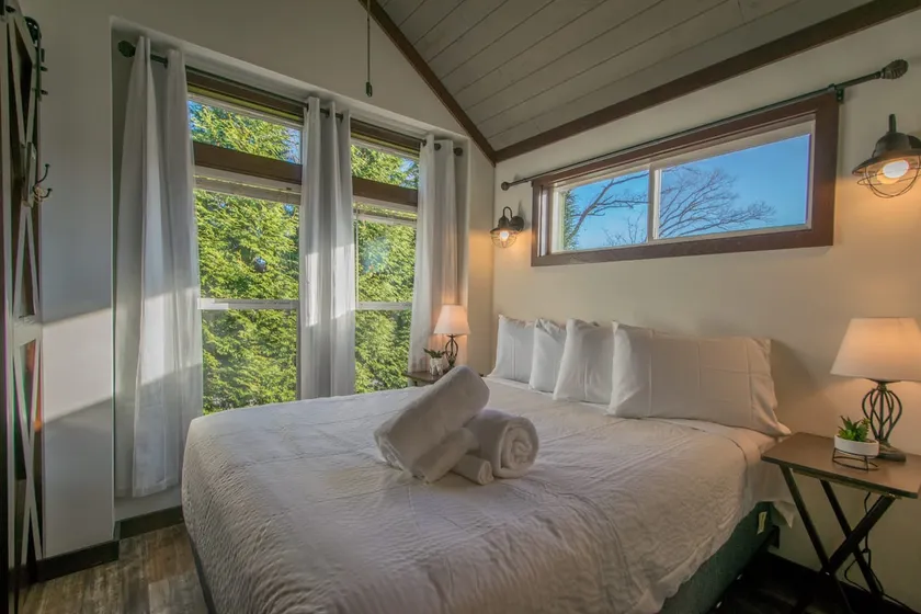 Gorgeous 1BR Tiny Home with Pool and Bocce - Image 1