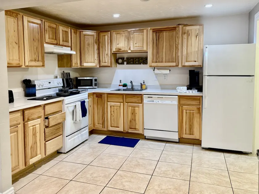 Charming Provo Home close to BYU and Utah Lake - Image 1