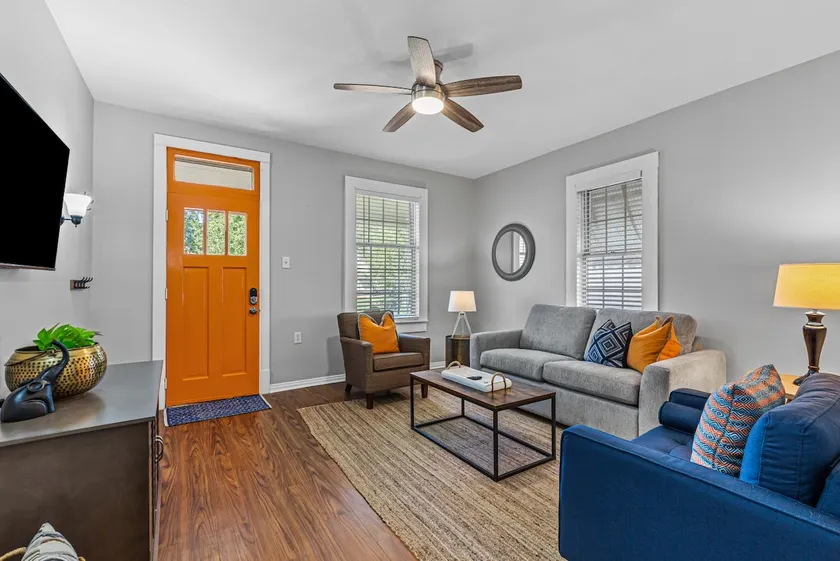 Walkable Cozy Home by Zoo, Forest Park - Pets OK - Image 1