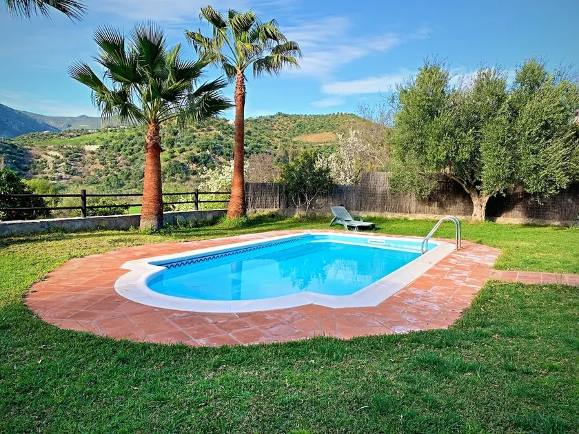 Vivelorural House and swimming pool in Zahara de la Sierra - Image 1