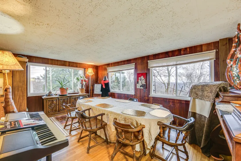 Rustic Chic Retreat: 4 Mi to Kennywood! - Image 1