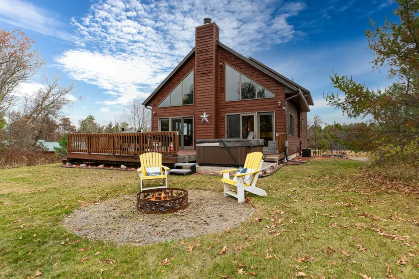 Golf View Oasis: Hot Tub, Sauna & Fire Pit - Image 1