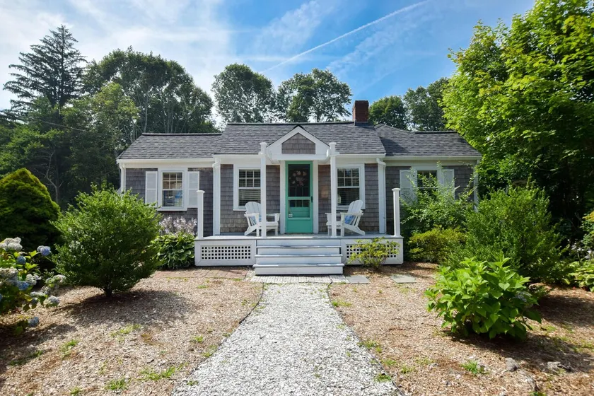Stylish Updated Home, walk to Dennis Pond, Hot Tub - Image 1