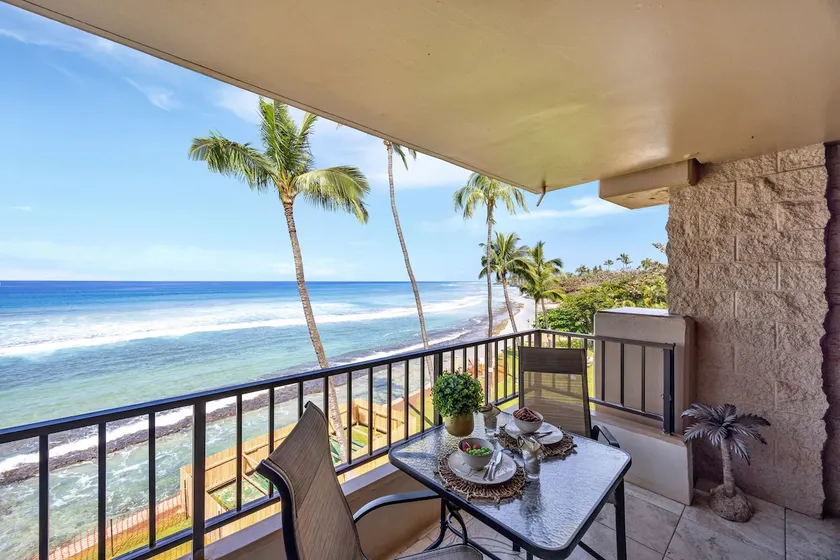 Remodeled 2BR w Direct Oceanfront Views - PM 301 - Image 1