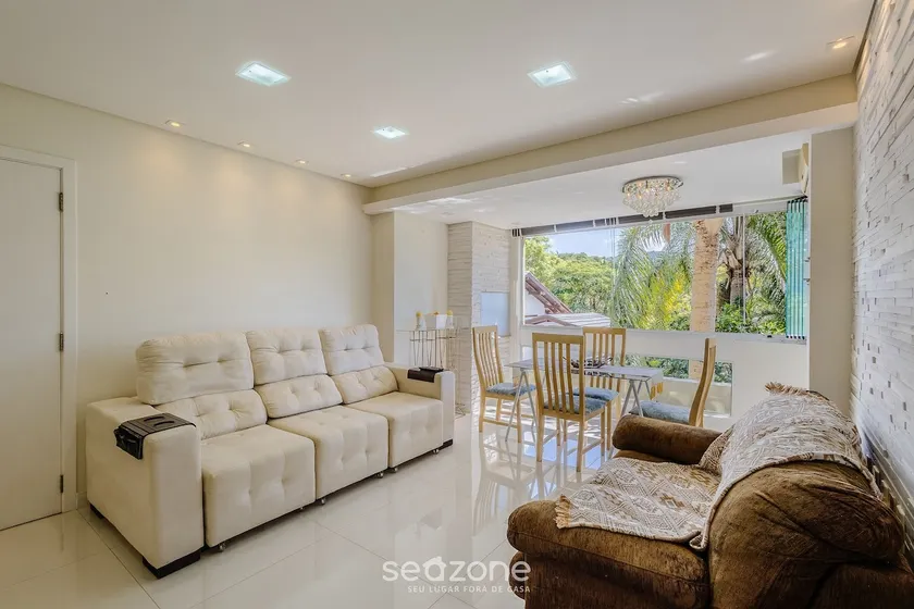 Beautiful Apartment 450m from Lagoa da Conceição CRM0201 - Image 1