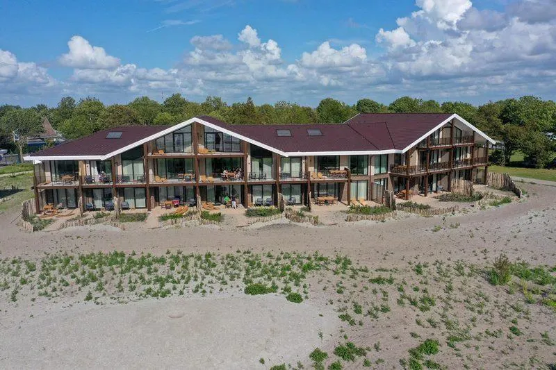Luxury Beach Apartment | 4 Pers. - Image 1