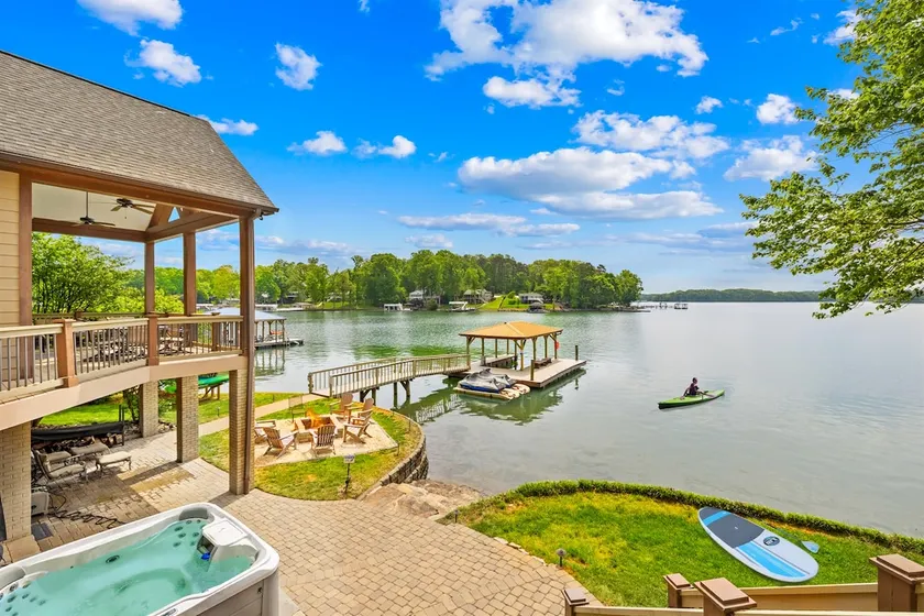 Hot Tub, Game Room, Lakefront, Kayaks & Spacious! - Image 1