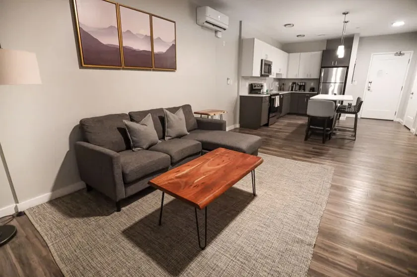 Modern Apartment | Easy Boston Access + Parking - Image 1