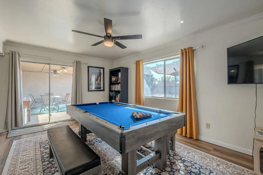 Peralta Poolside Paradise w/ Game Room! - Image 1