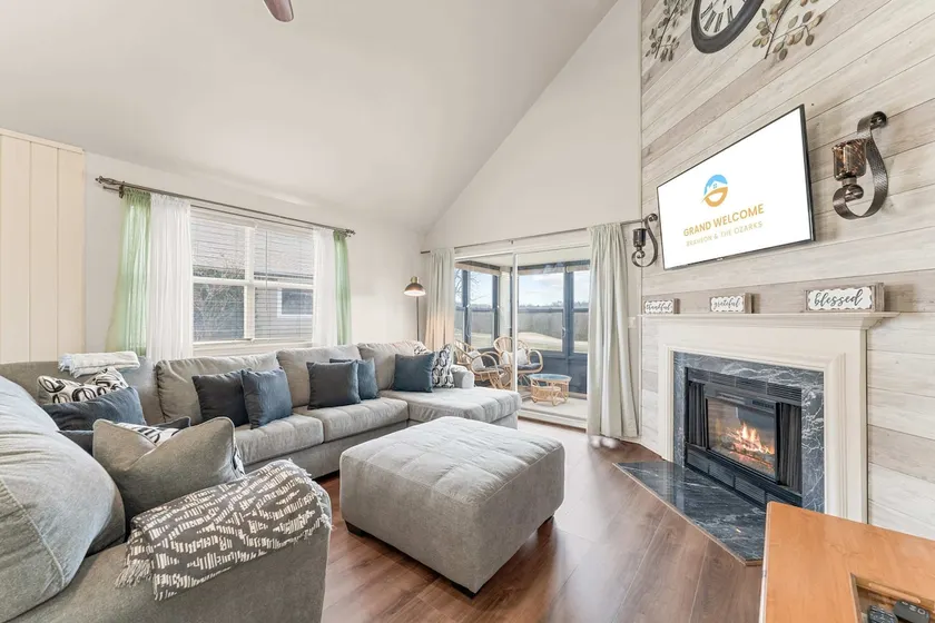 The Cozy Retreat Stay for 10! - Image 1